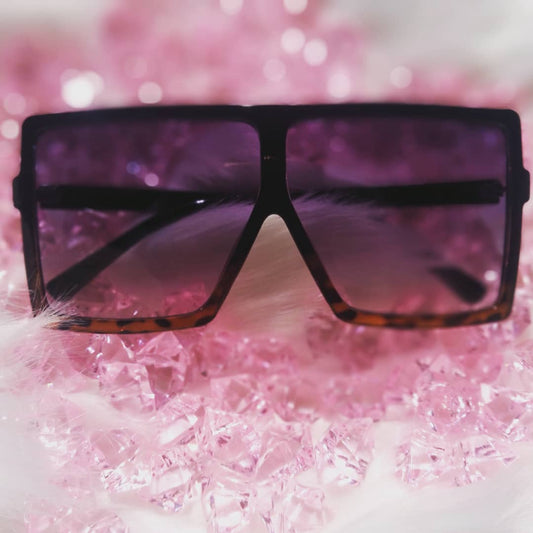 Oversized square sunglasses